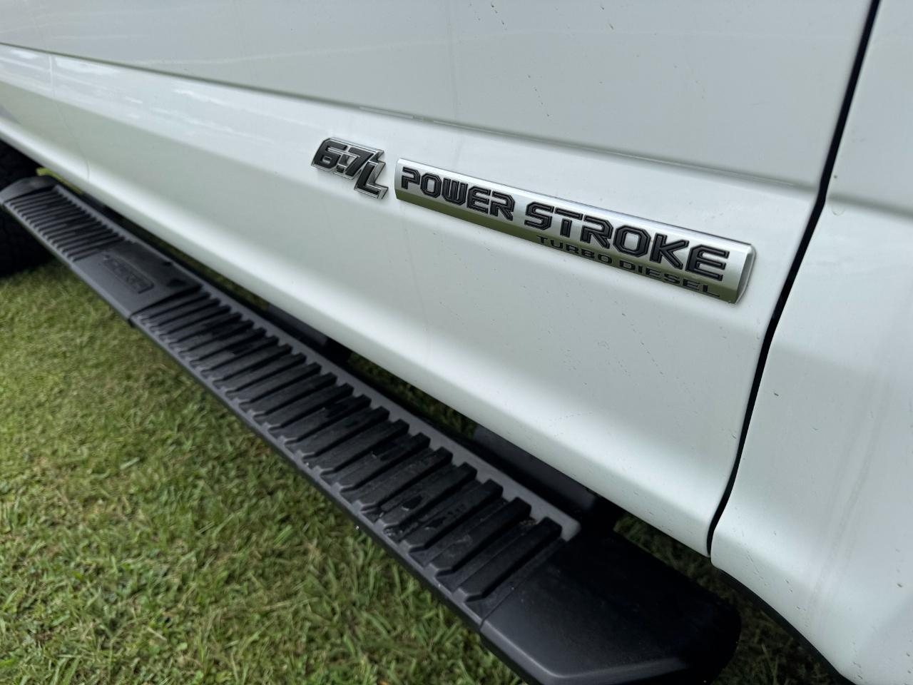 Ford F-250 SD XLT Crew Cab 4WD 2021