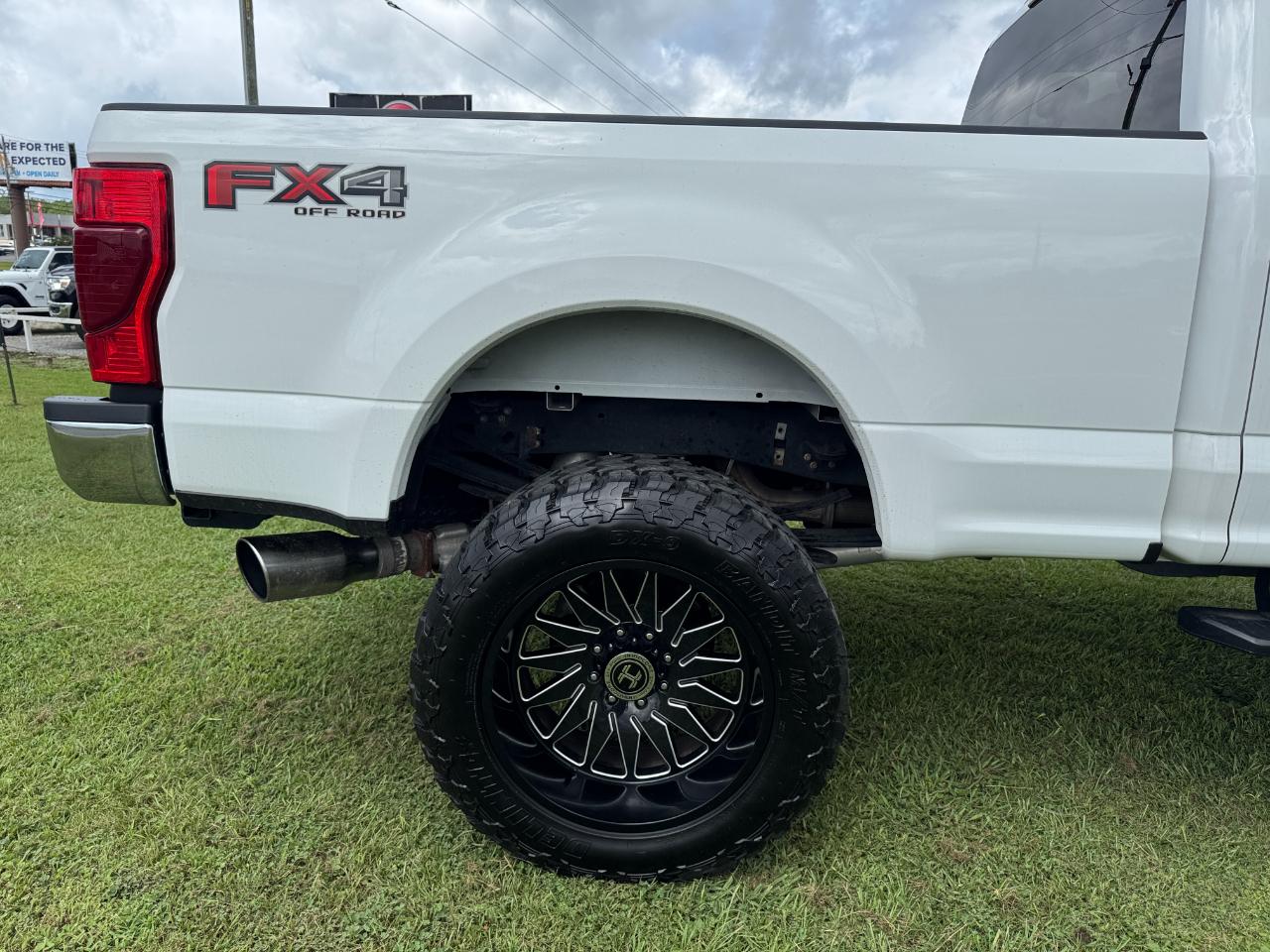 Ford F-250 SD XLT Crew Cab 4WD 2021