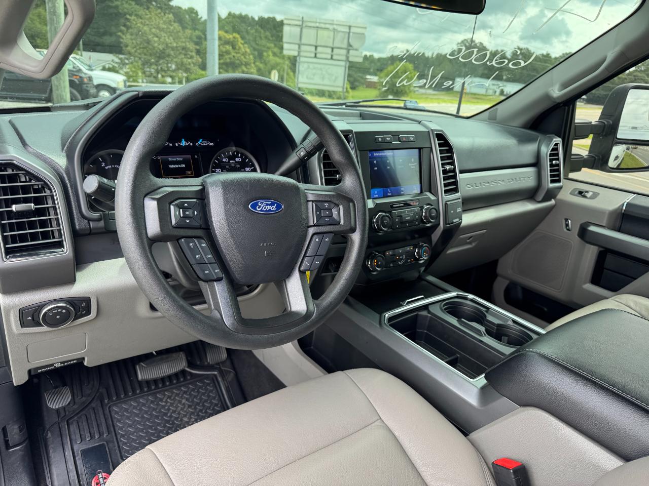 Ford F-250 SD XLT Crew Cab 4WD 2021