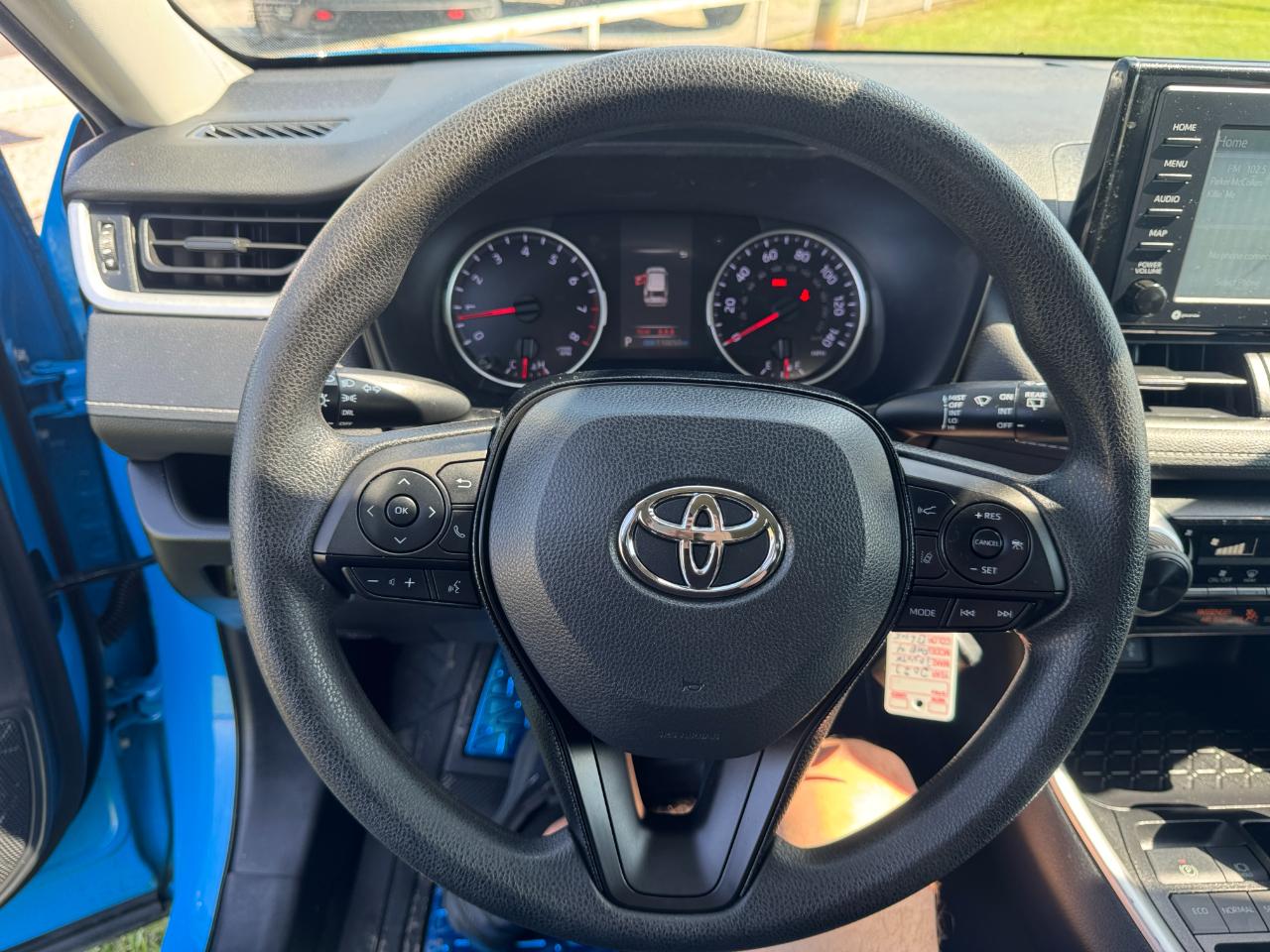 Toyota RAV4 LE 2021