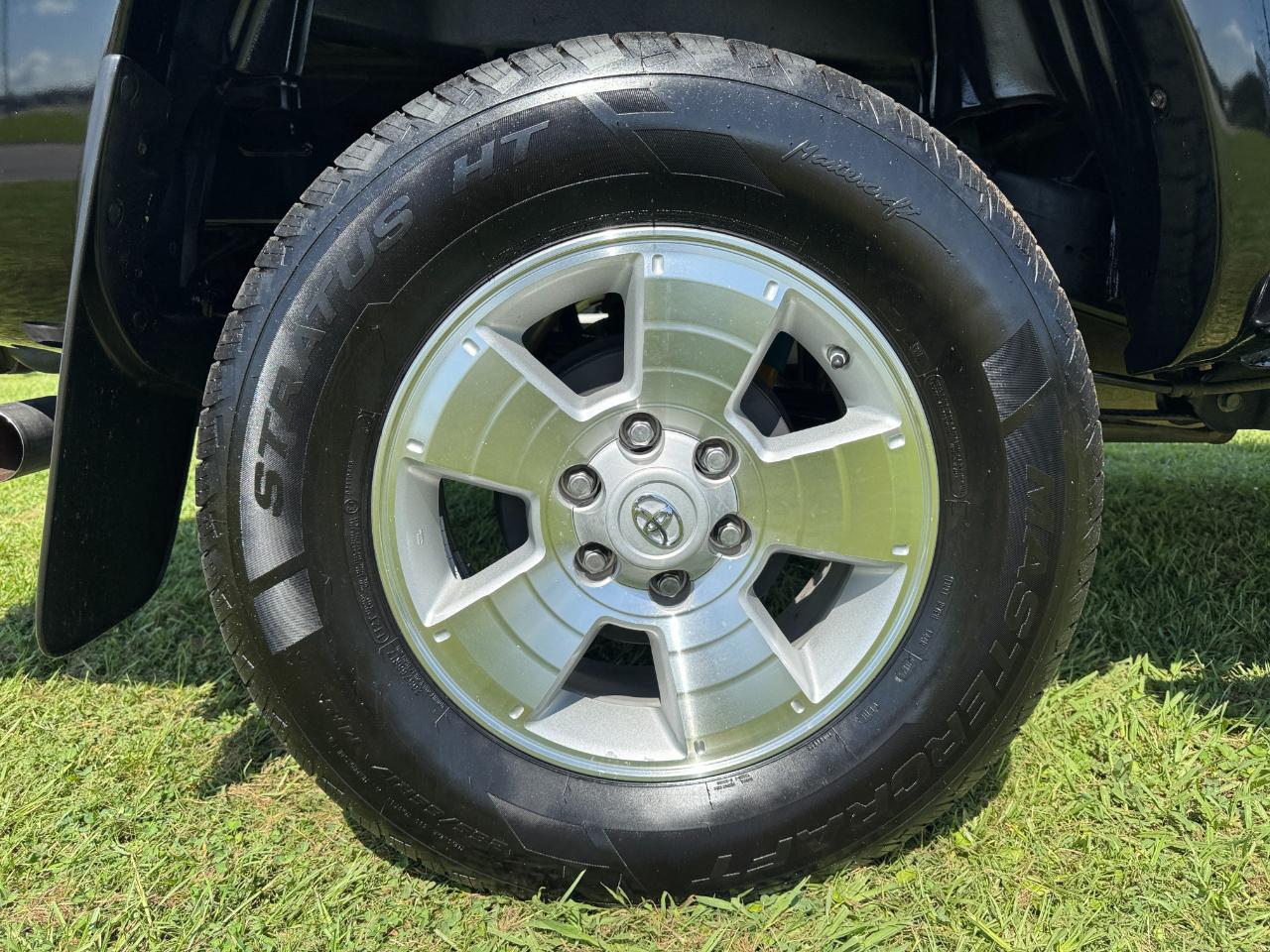 Toyota Tacoma  2013