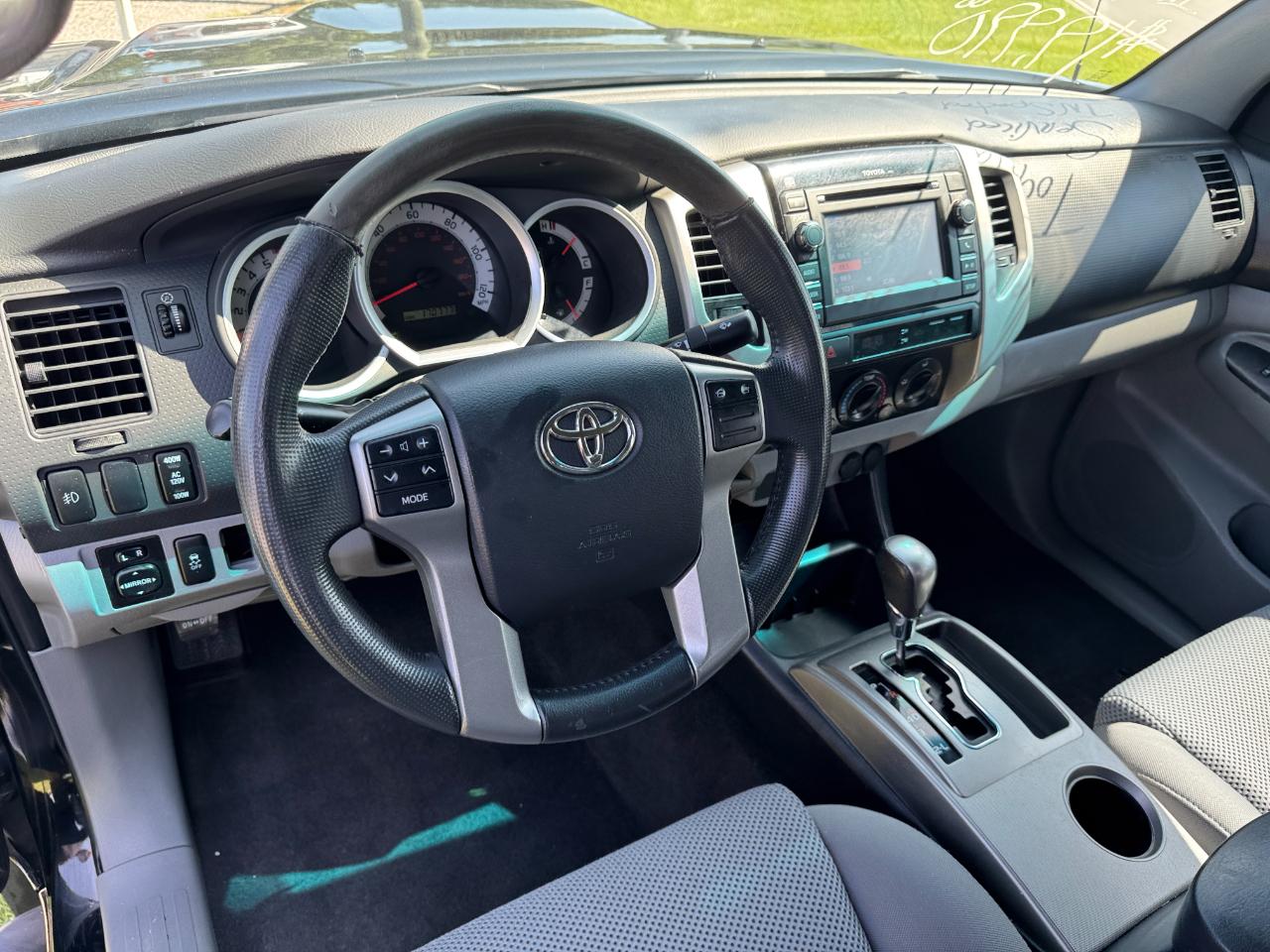 Toyota Tacoma  2013