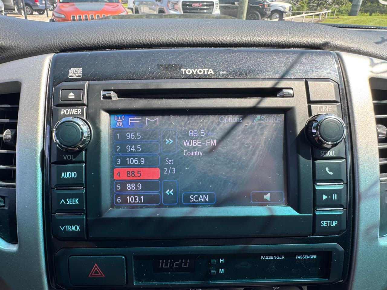 Toyota Tacoma  2013