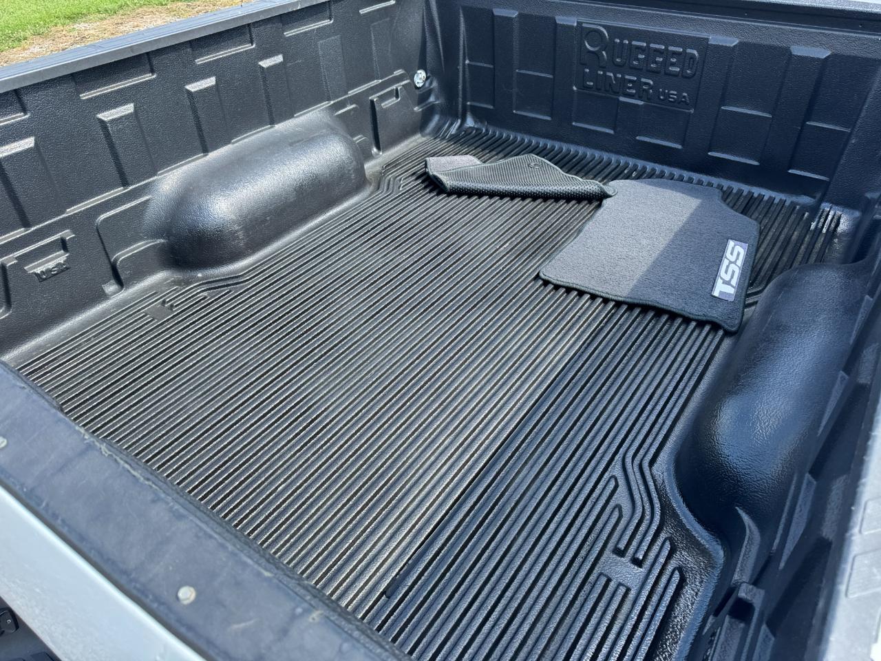 Toyota Tundra Tundra-Grade 5.7L FFV Double Cab 4WD 2013