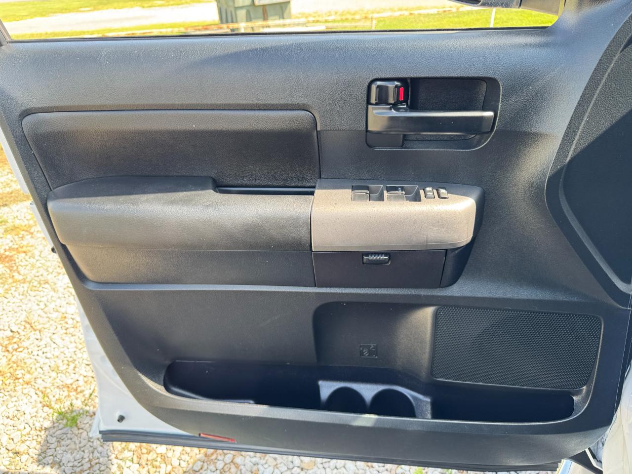 Toyota Tundra Tundra-Grade 5.7L FFV Double Cab 4WD 2013