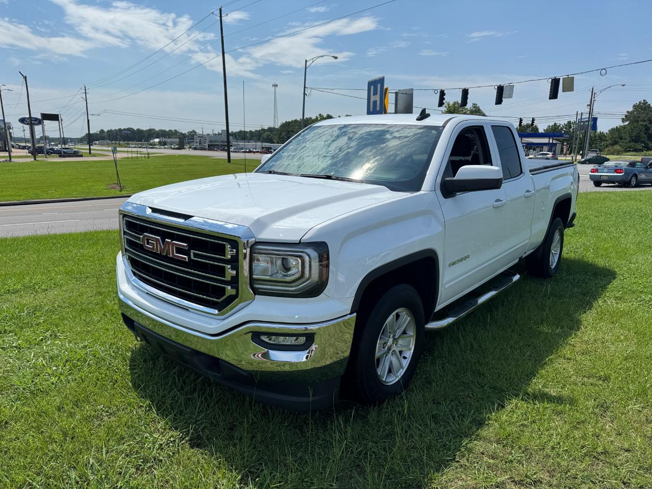 GMC Sierra 1500 SLE Double Cab 2WD 2018