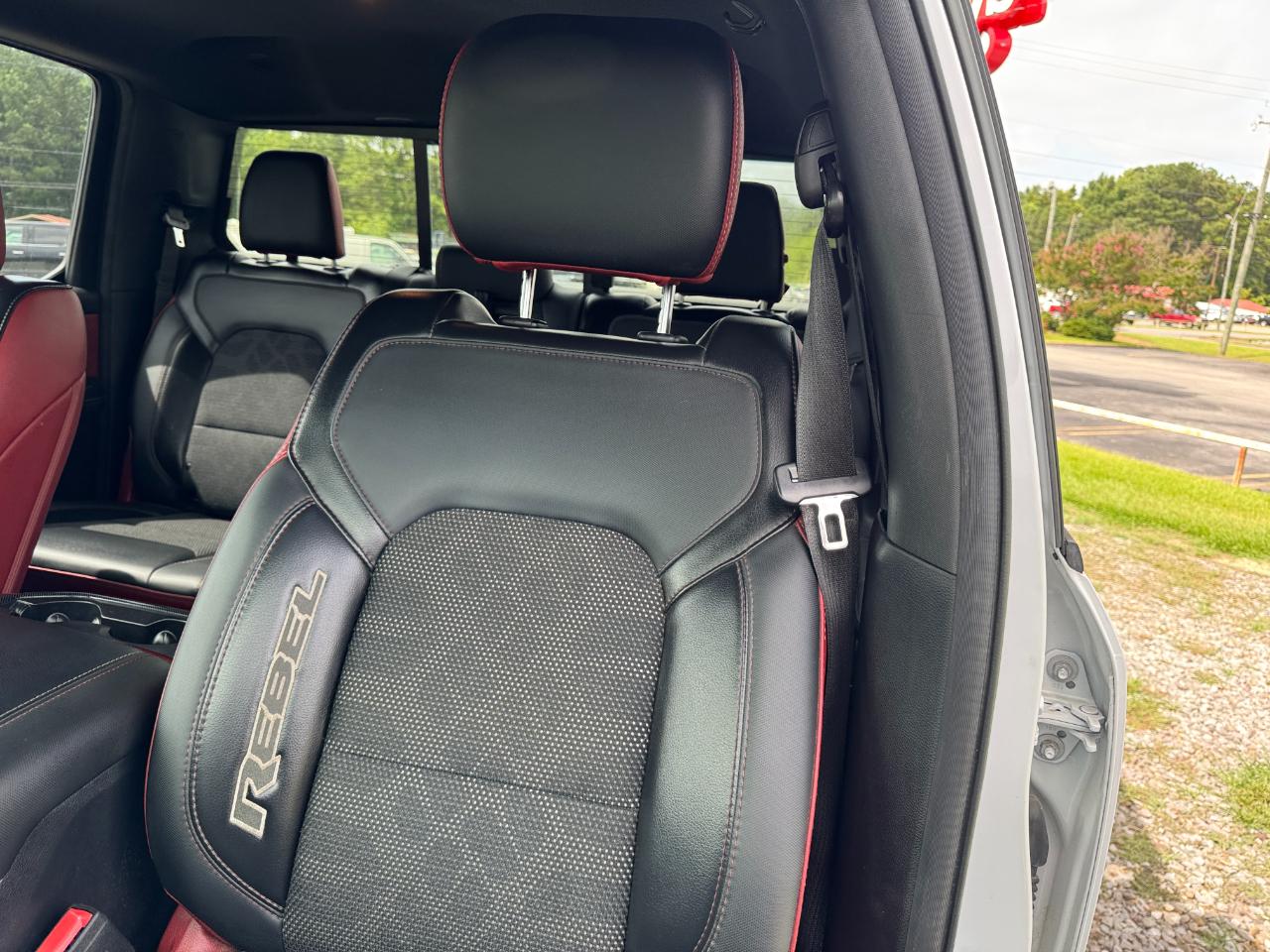 RAM 1500 Rebel Crew Cab SB 4WD 2019