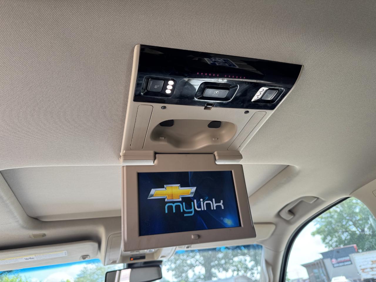Chevrolet Tahoe LT 4WD 2015