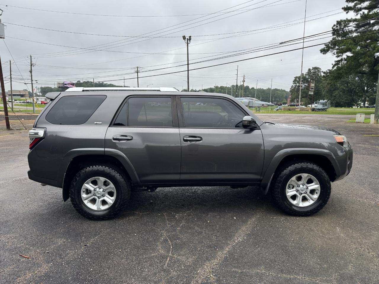 Toyota 4Runner SR5 4WD 2015