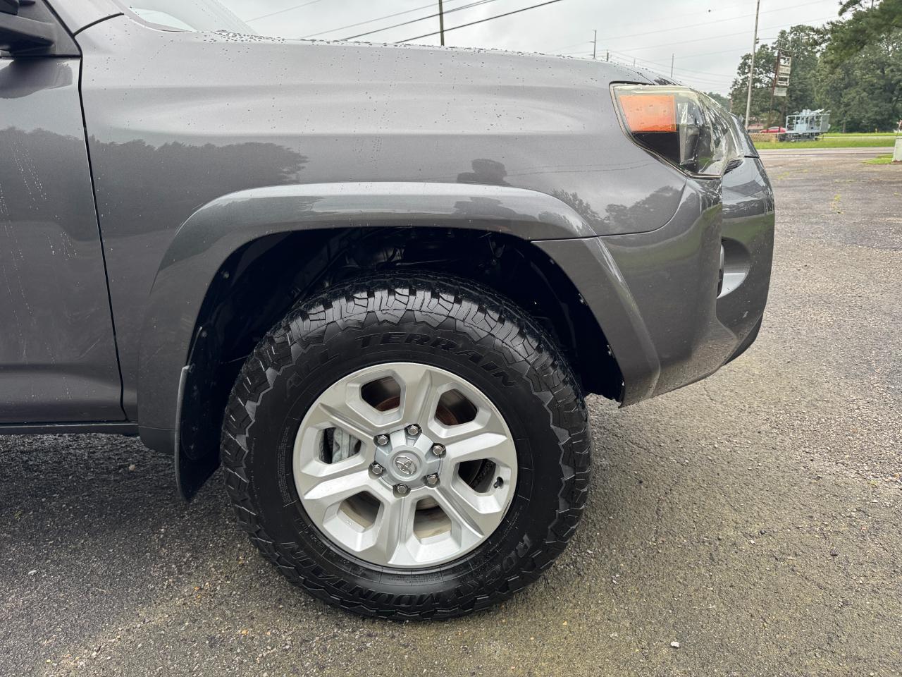 Toyota 4Runner SR5 4WD 2015