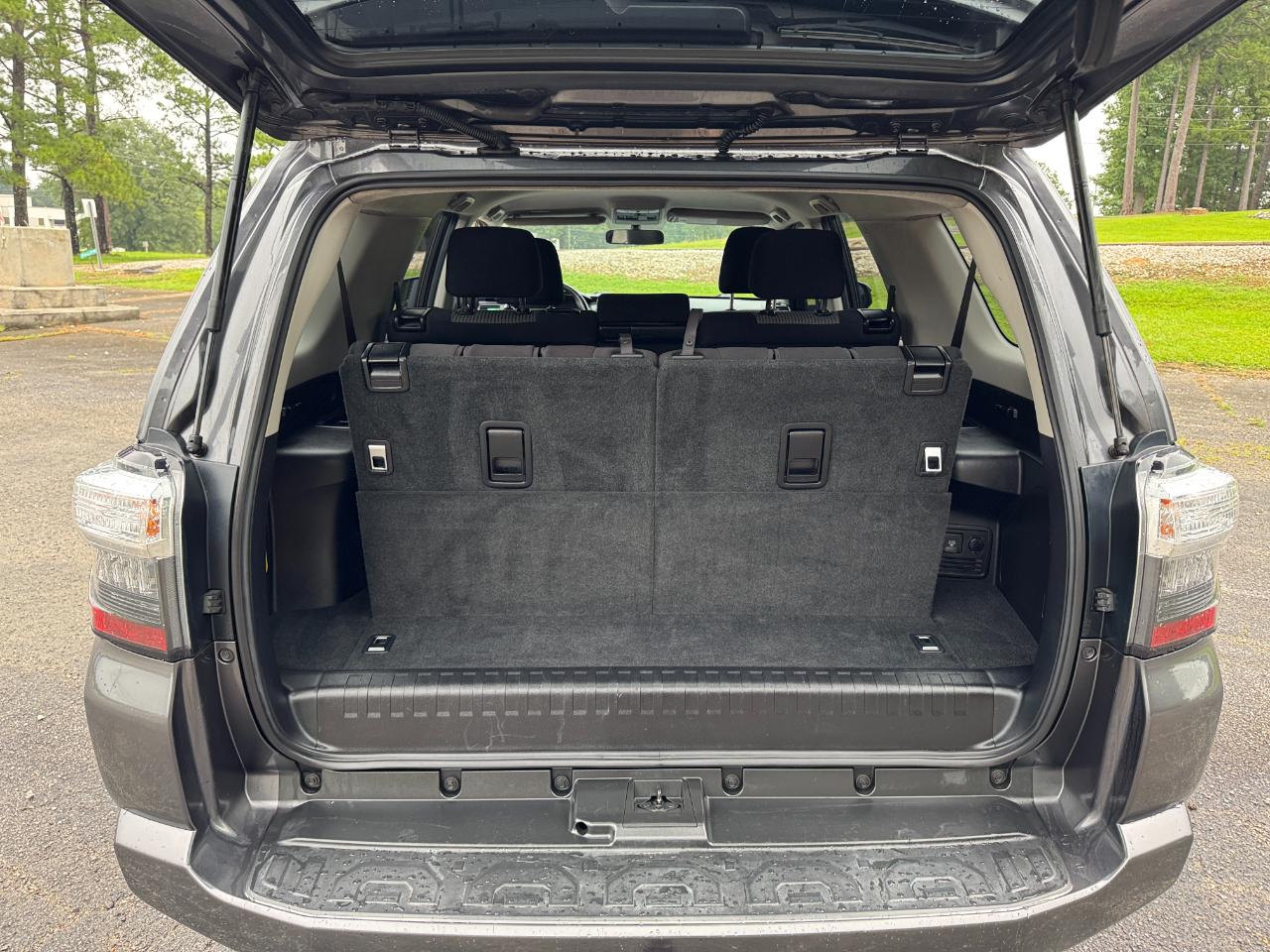 Toyota 4Runner SR5 4WD 2015