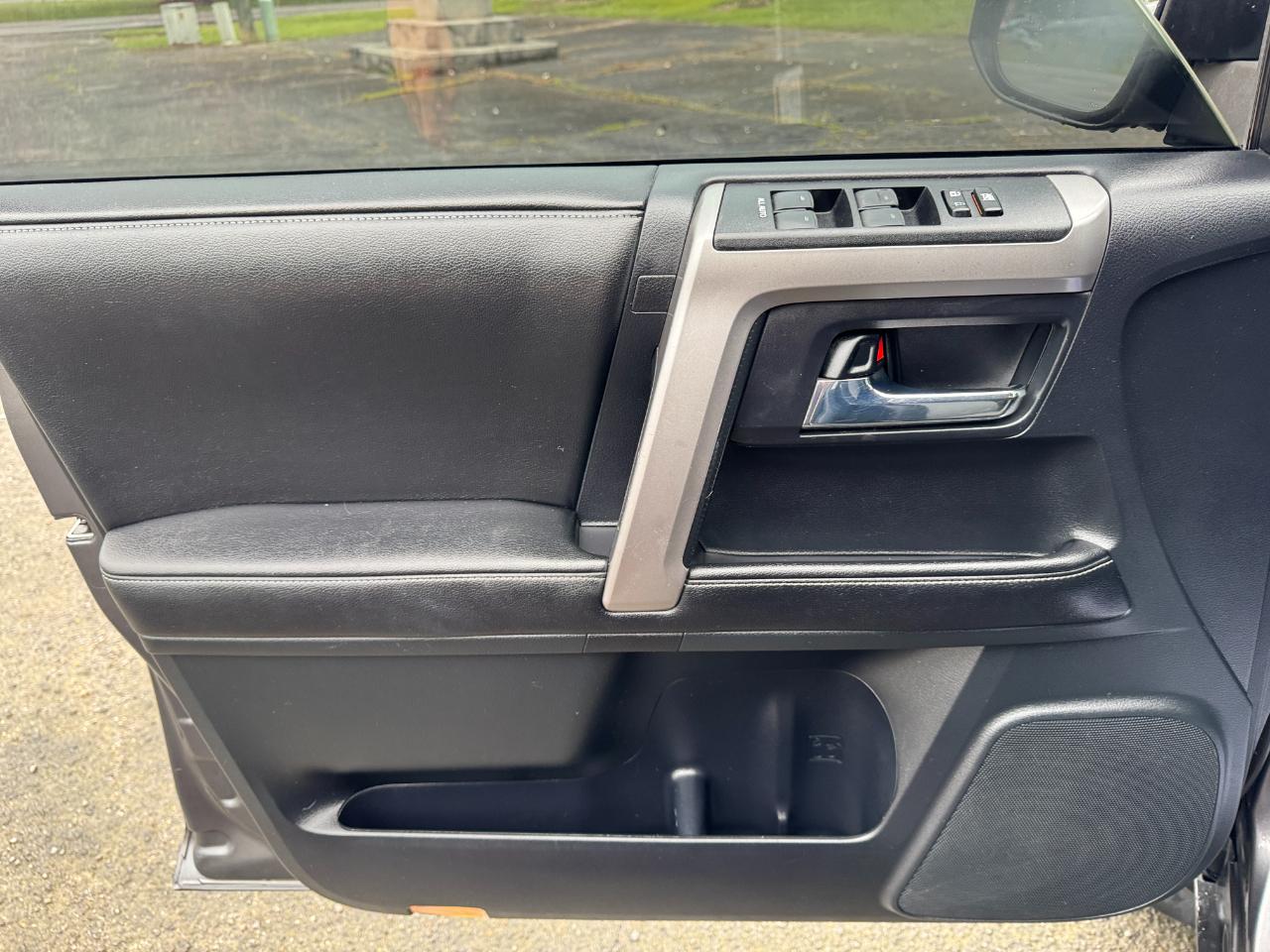 Toyota 4Runner SR5 4WD 2015
