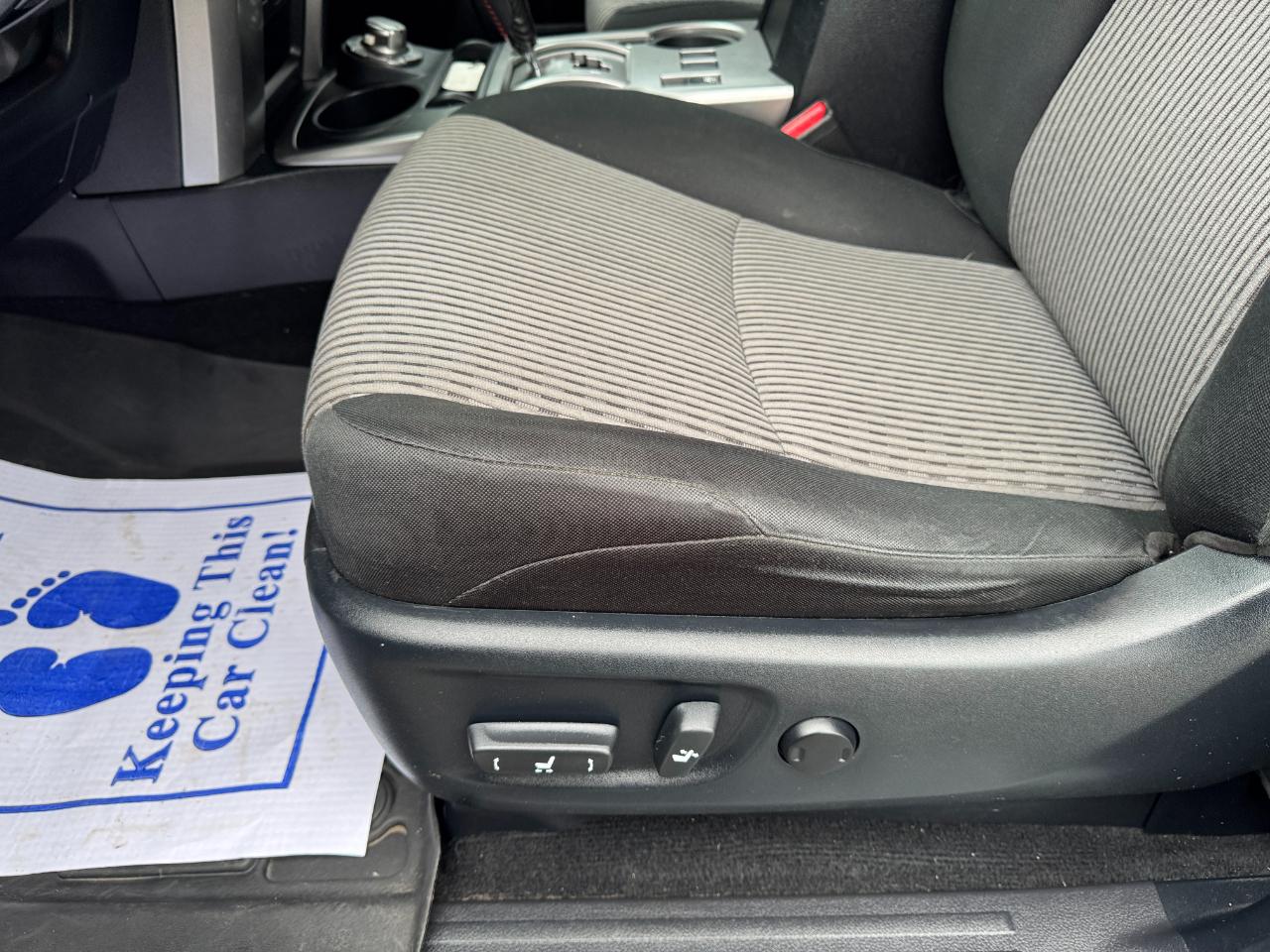 Toyota 4Runner SR5 4WD 2015