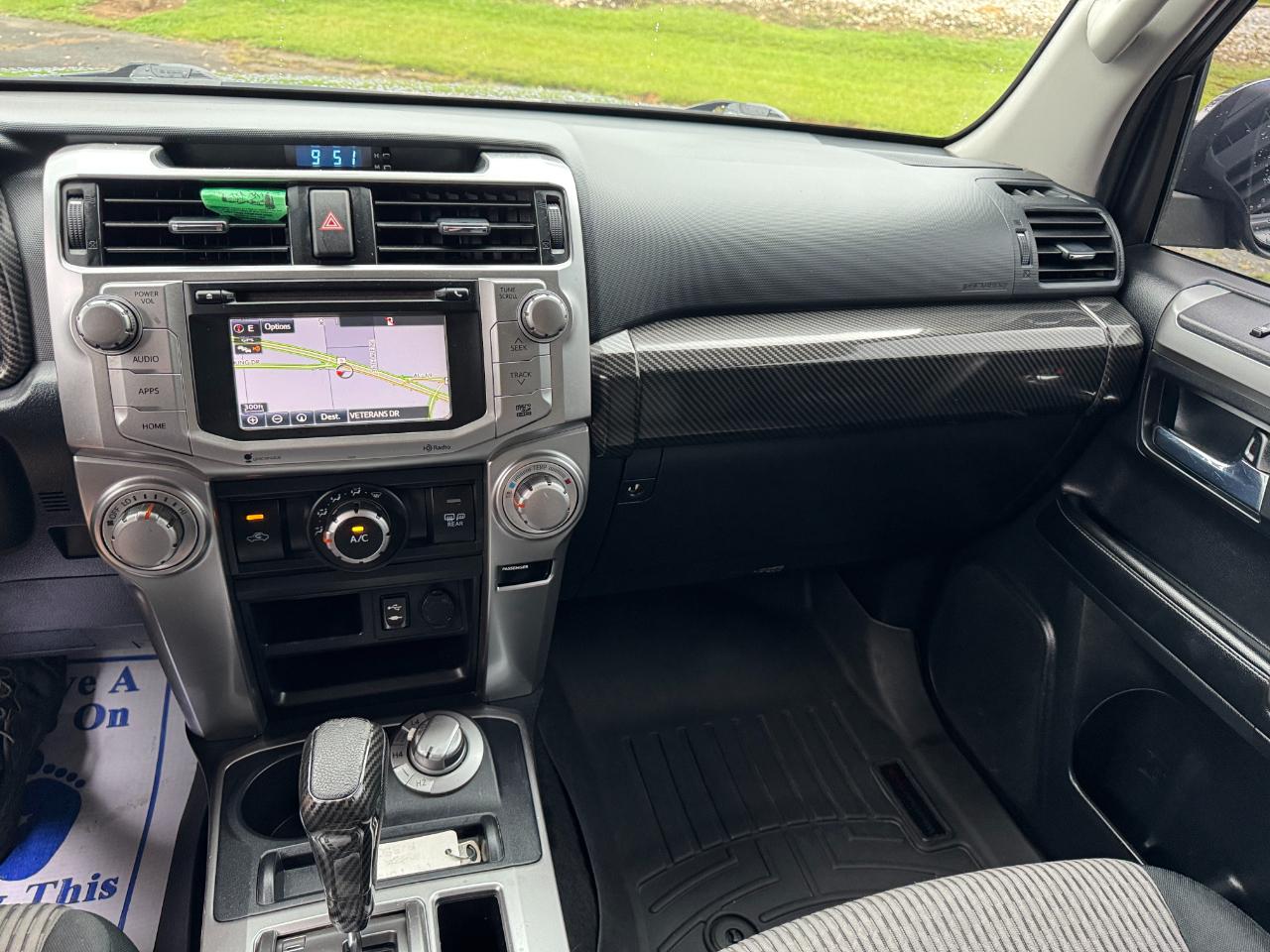 Toyota 4Runner SR5 4WD 2015