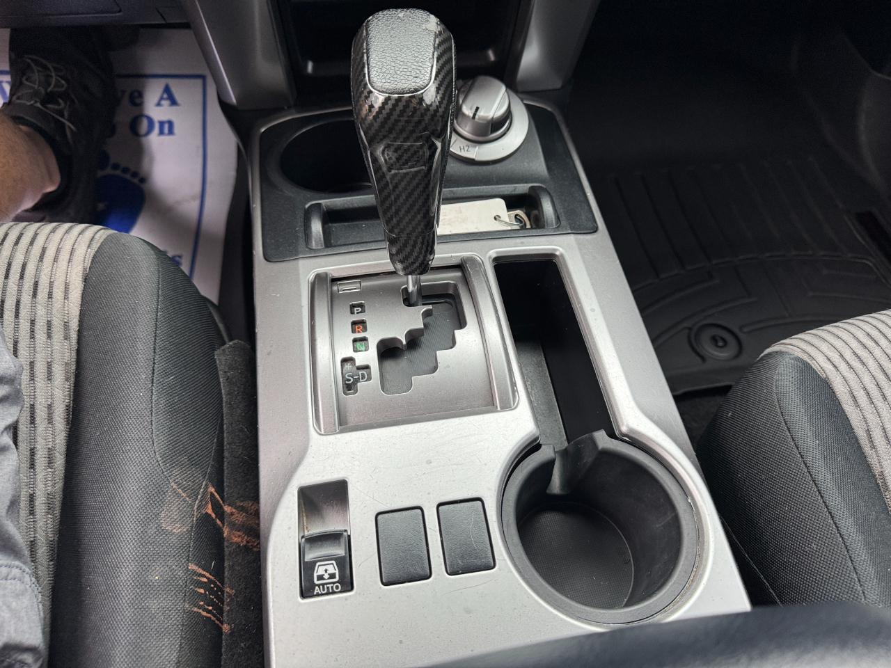 Toyota 4Runner SR5 4WD 2015