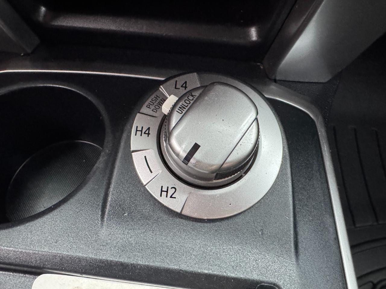 Toyota 4Runner SR5 4WD 2015