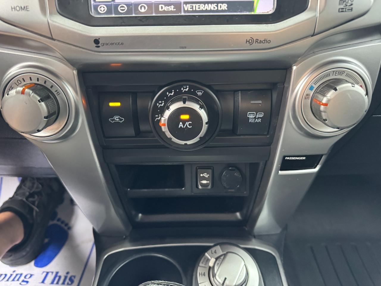Toyota 4Runner SR5 4WD 2015