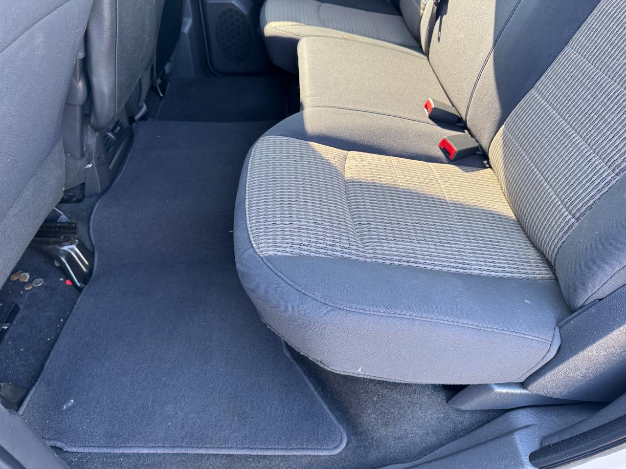 RAM 1500 ST Crew Cab 2WD 2012