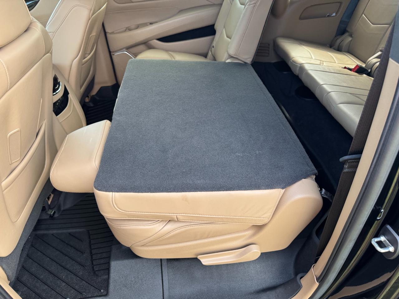 Cadillac Escalade ESV Platinum 4WD 2020