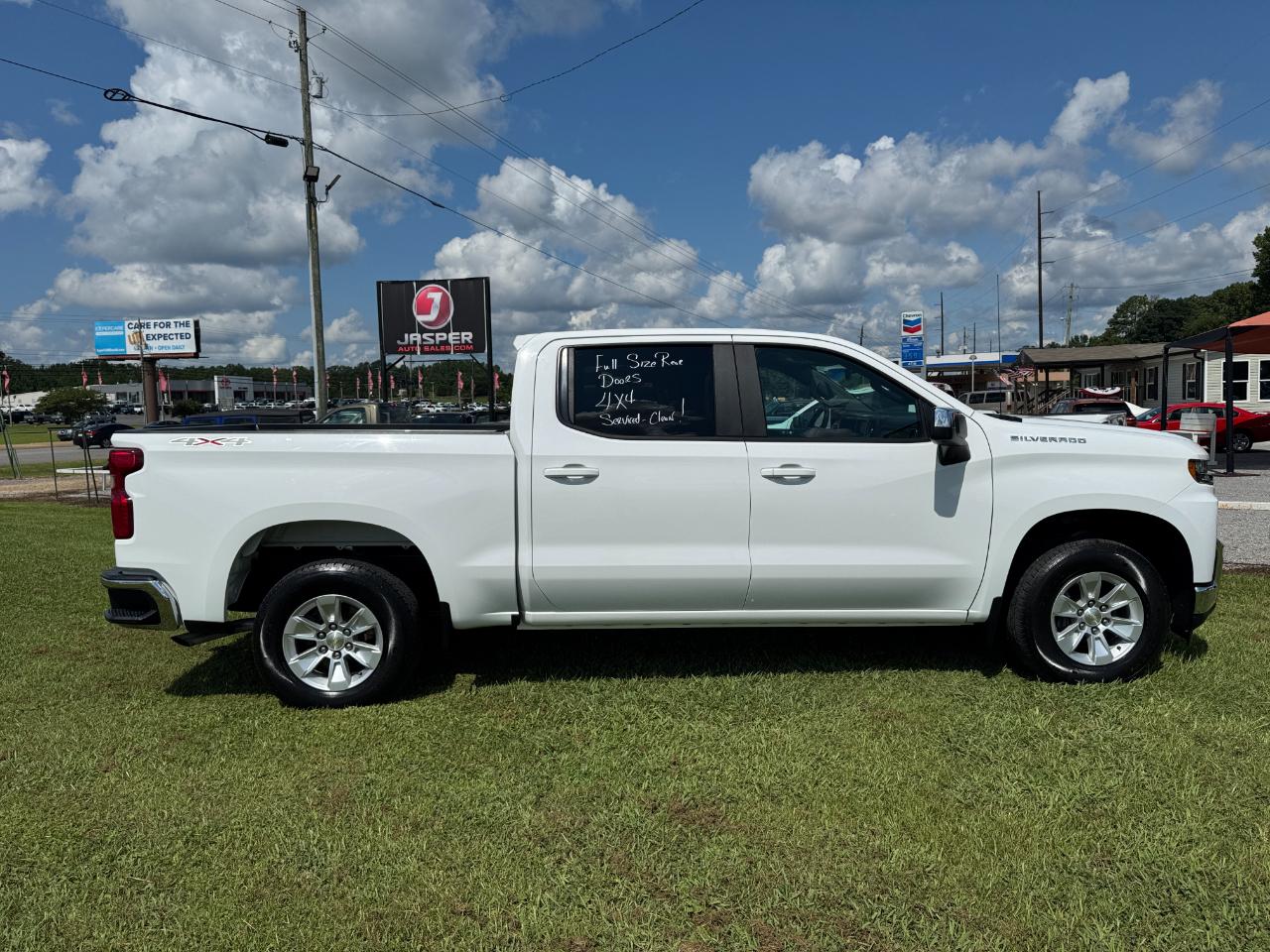 Chevrolet Silverado 1500 LT Crew Cab 4WD 2020