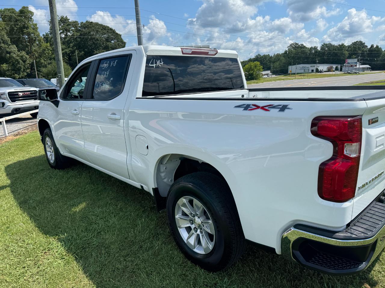 Chevrolet Silverado 1500 LT Crew Cab 4WD 2020