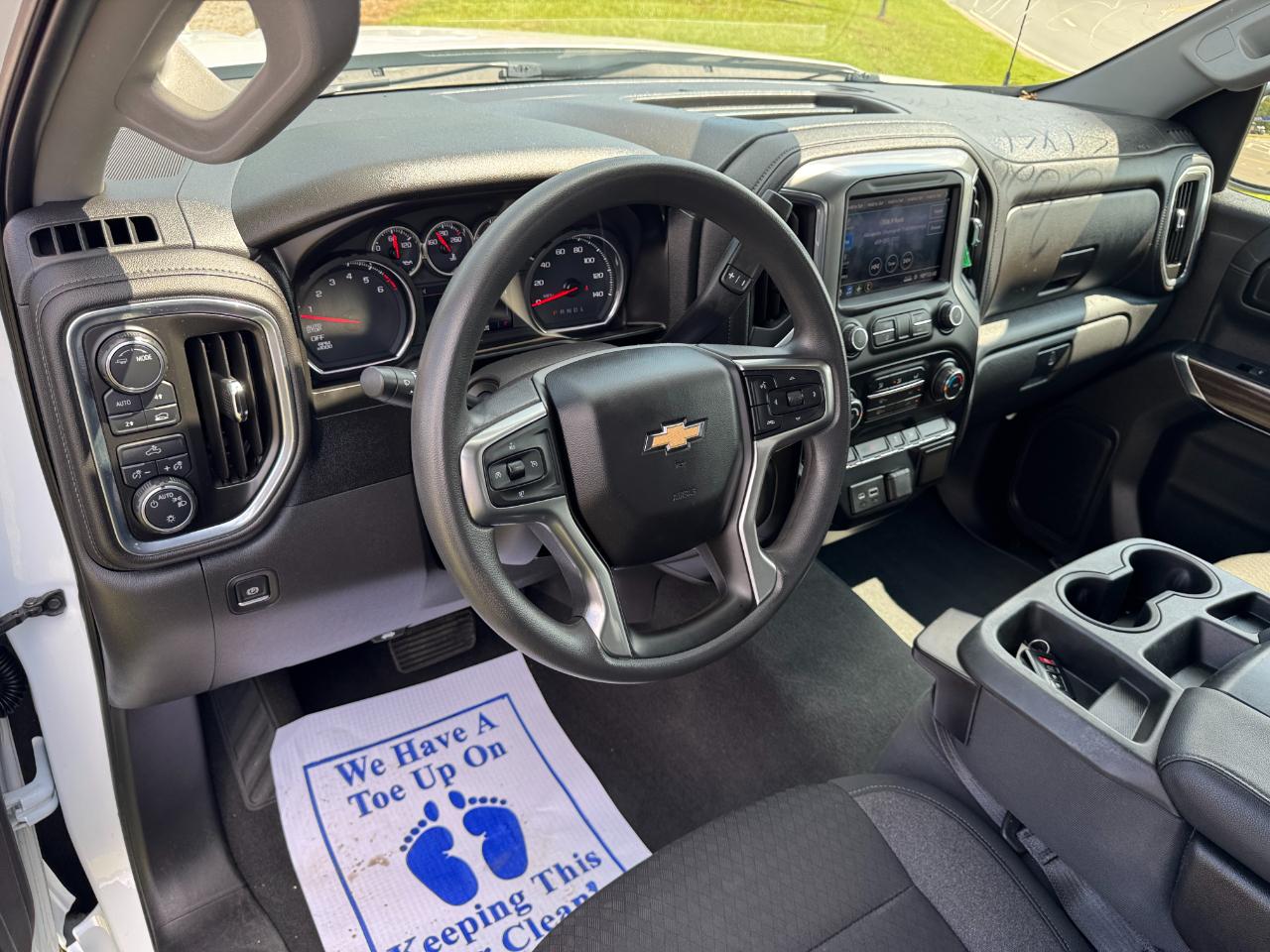 Chevrolet Silverado 1500 LT Crew Cab 4WD 2020