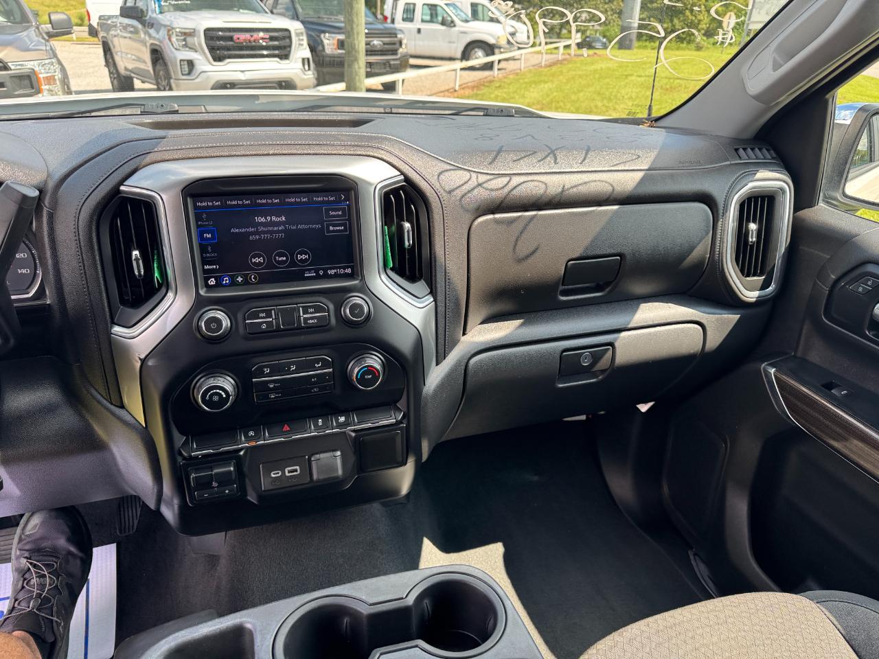 Chevrolet Silverado 1500 LT Crew Cab 4WD 2020