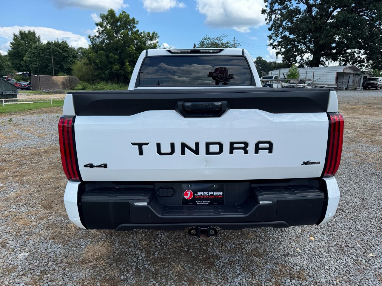 Toyota Tundra SR5 CrewMax 4WD 2023