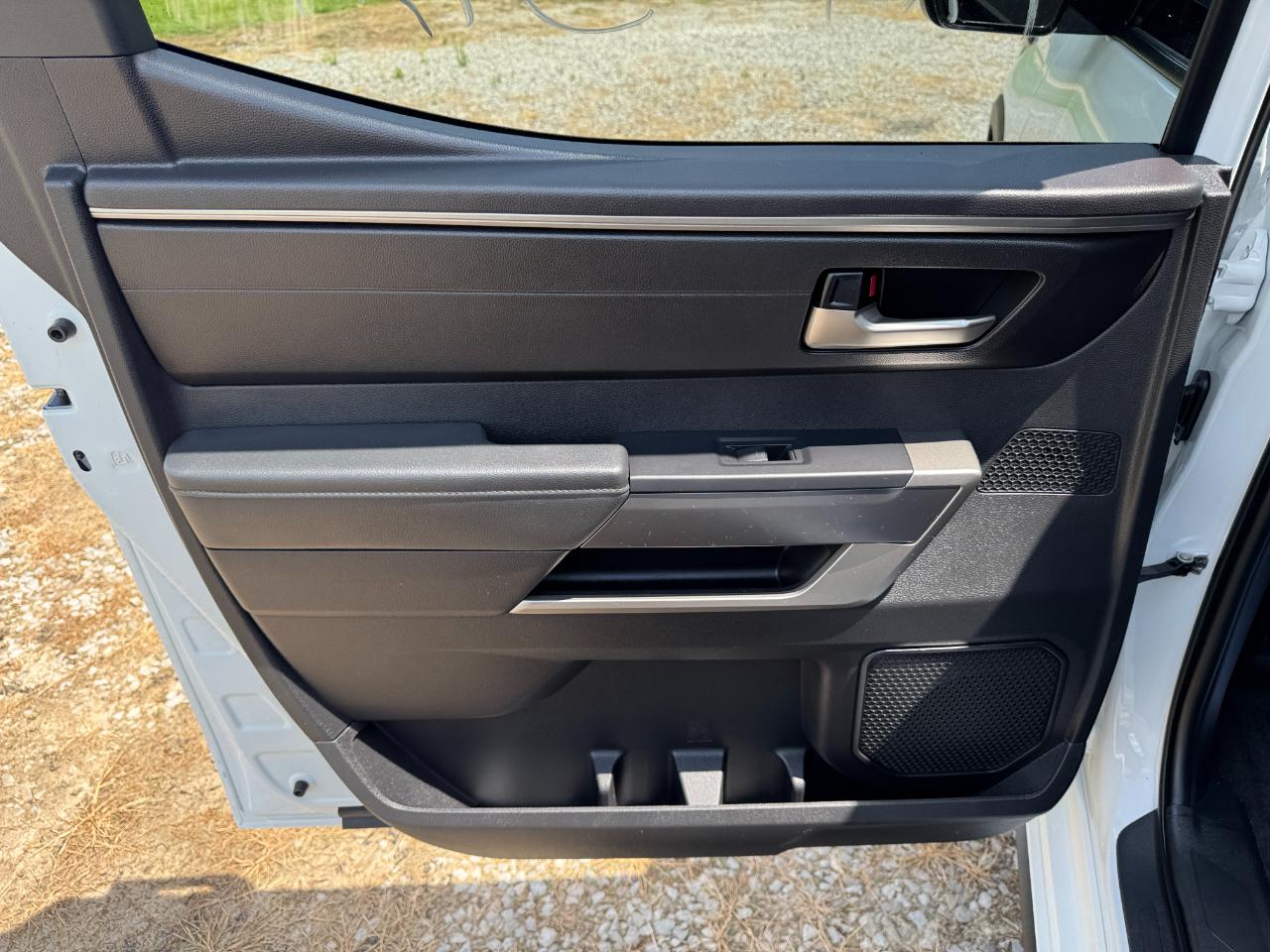 Toyota Tundra SR5 CrewMax 4WD 2023