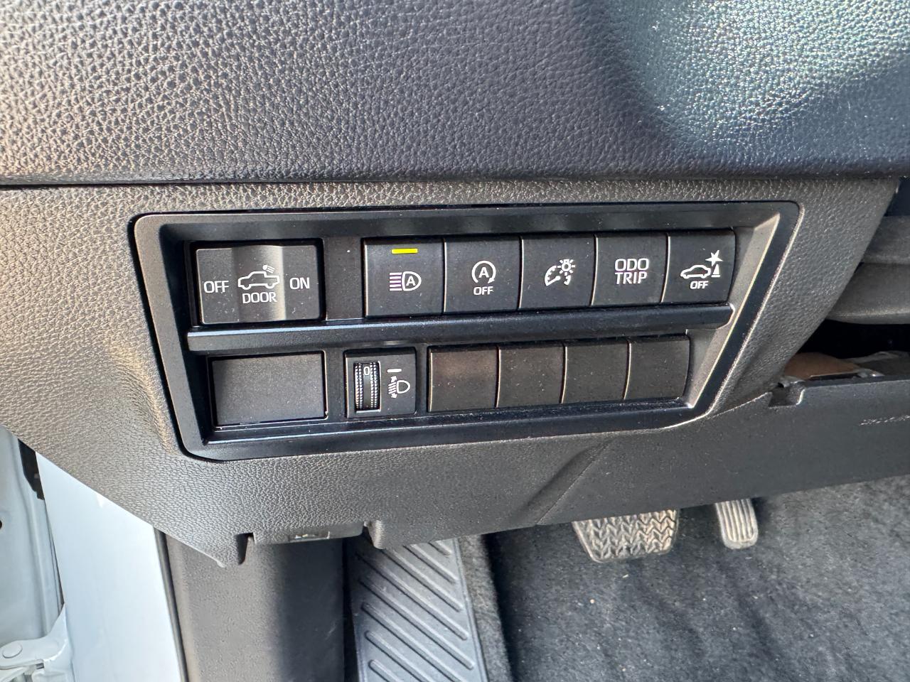 Toyota Tundra SR5 CrewMax 4WD 2023