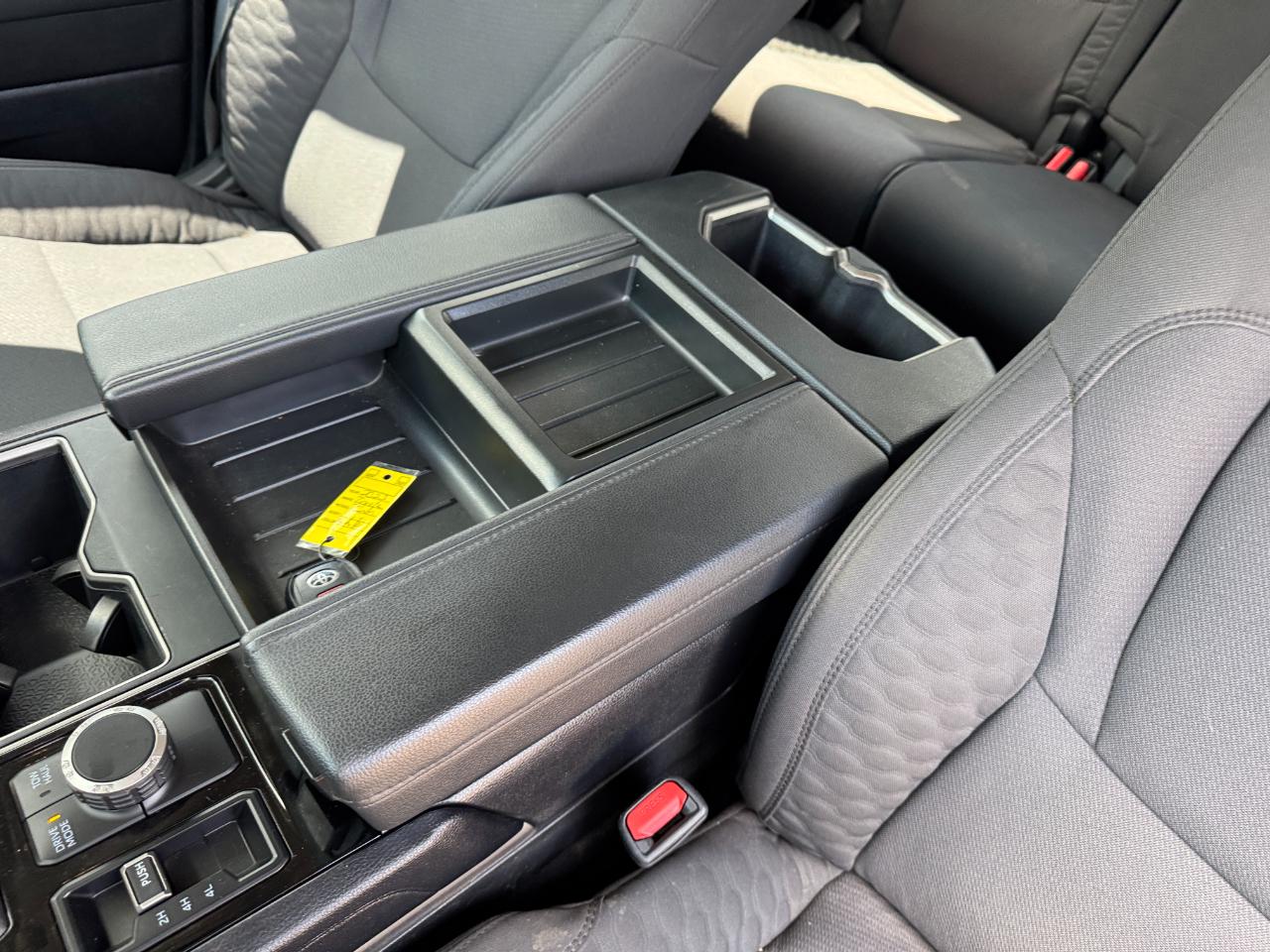 Toyota Tundra SR5 CrewMax 4WD 2023