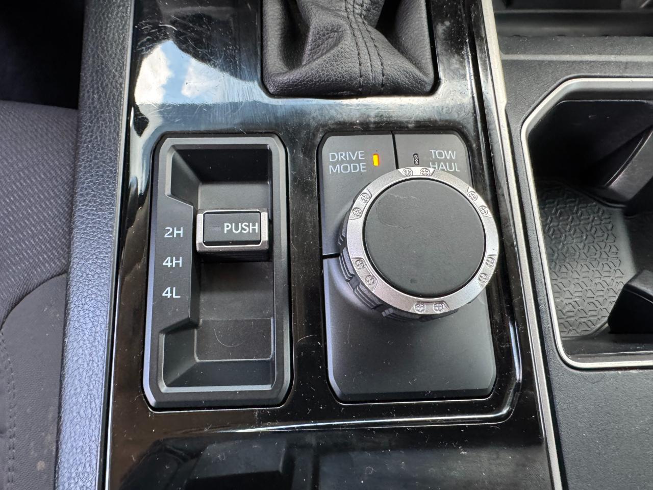 Toyota Tundra SR5 CrewMax 4WD 2023