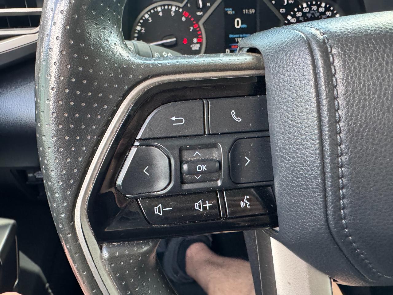 Toyota Tundra SR5 CrewMax 4WD 2023