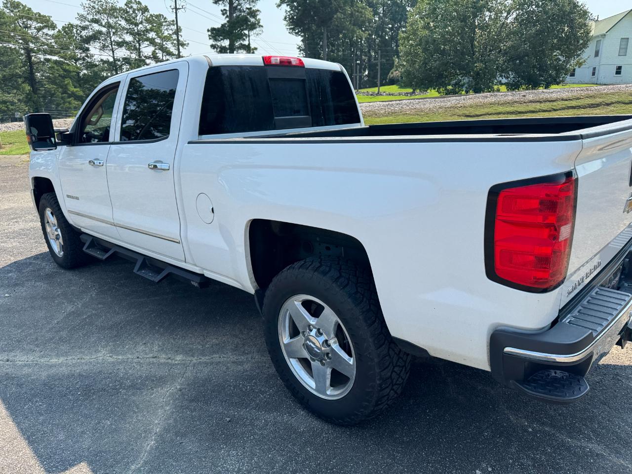Chevrolet Silverado 2500HD LTZ Crew Cab 4WD 2015