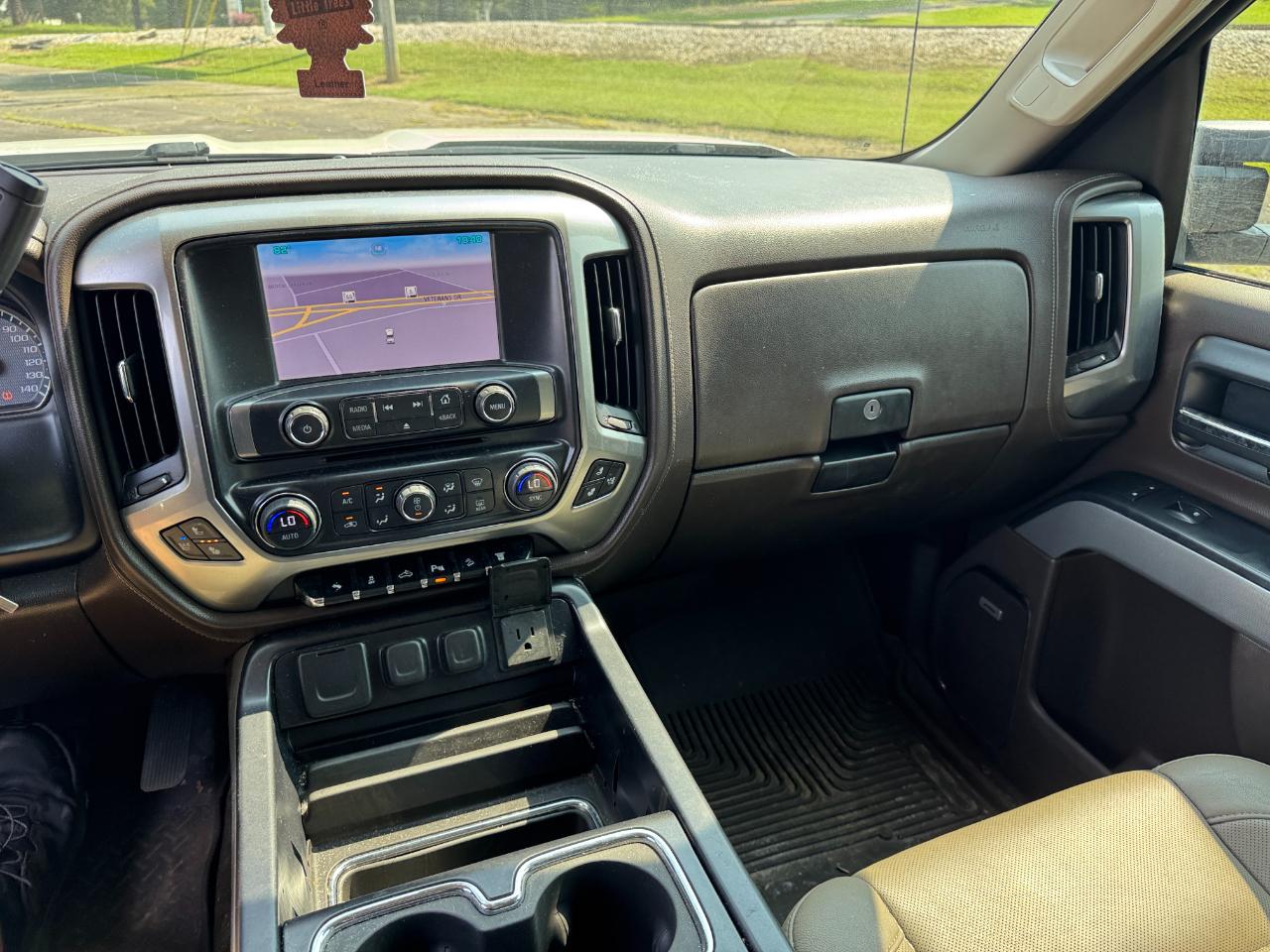 Chevrolet Silverado 2500HD LTZ Crew Cab 4WD 2015