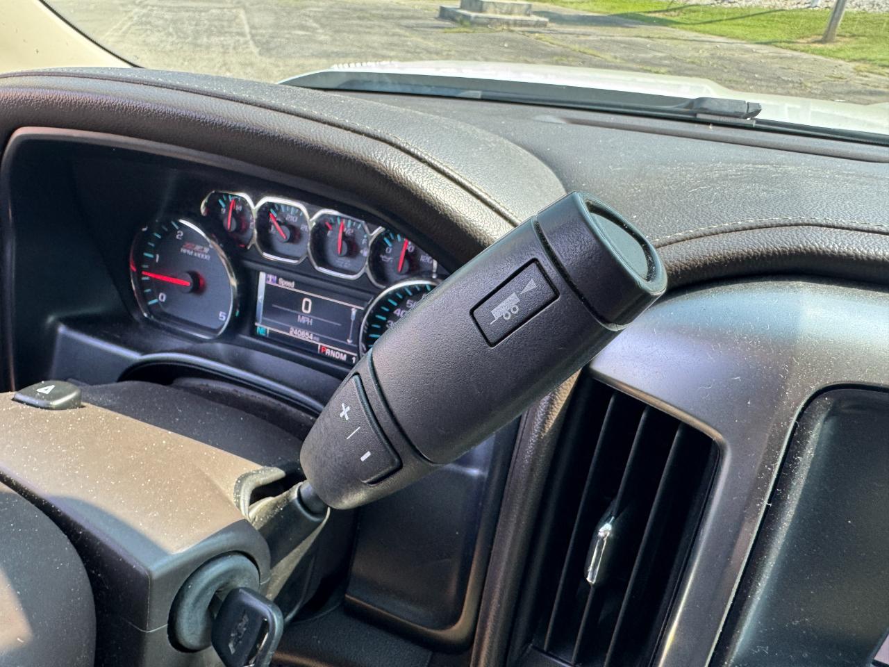 Chevrolet Silverado 2500HD LTZ Crew Cab 4WD 2015