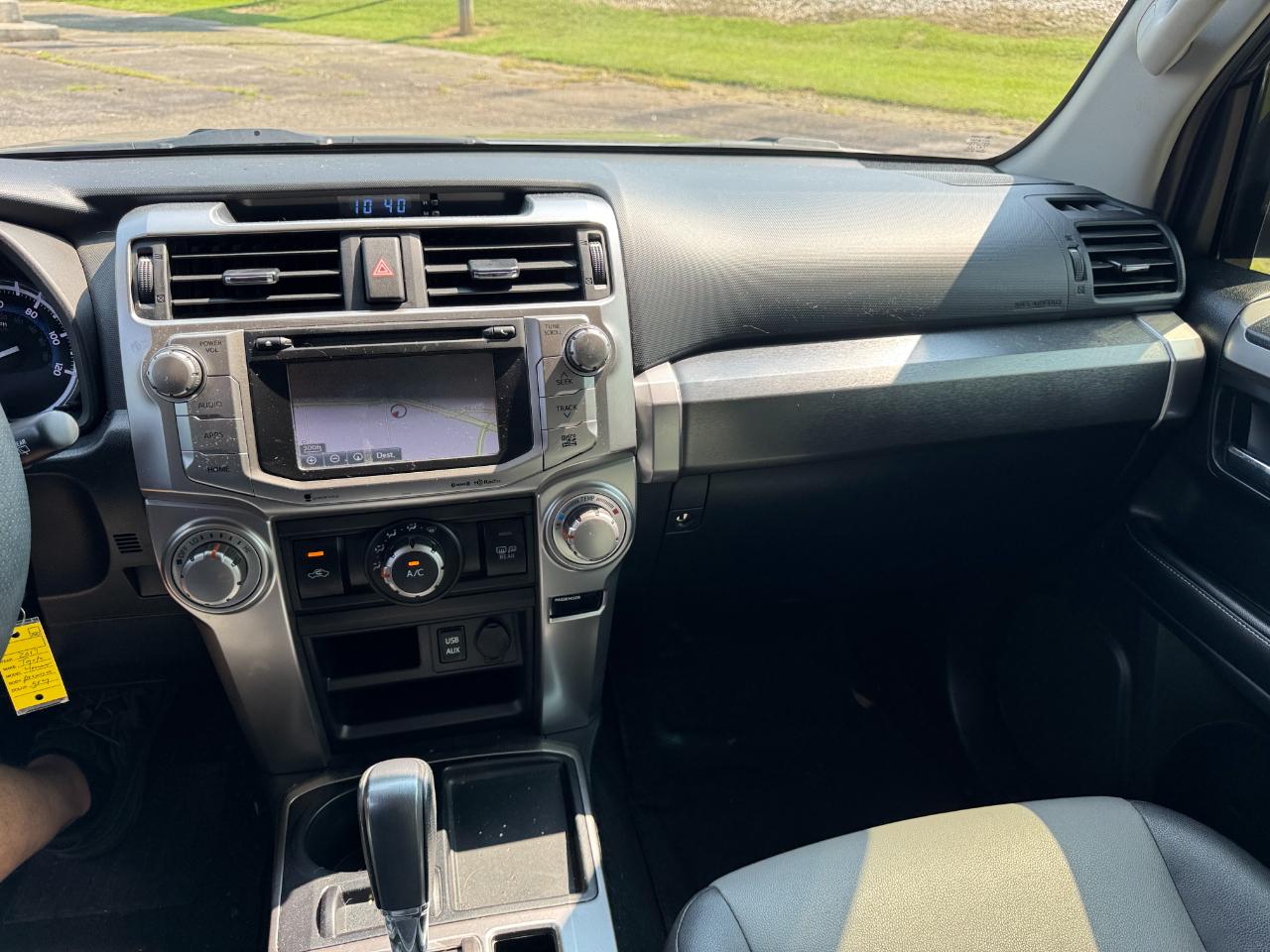 Toyota 4Runner SR5 Premium 2WD (Natl) 2017