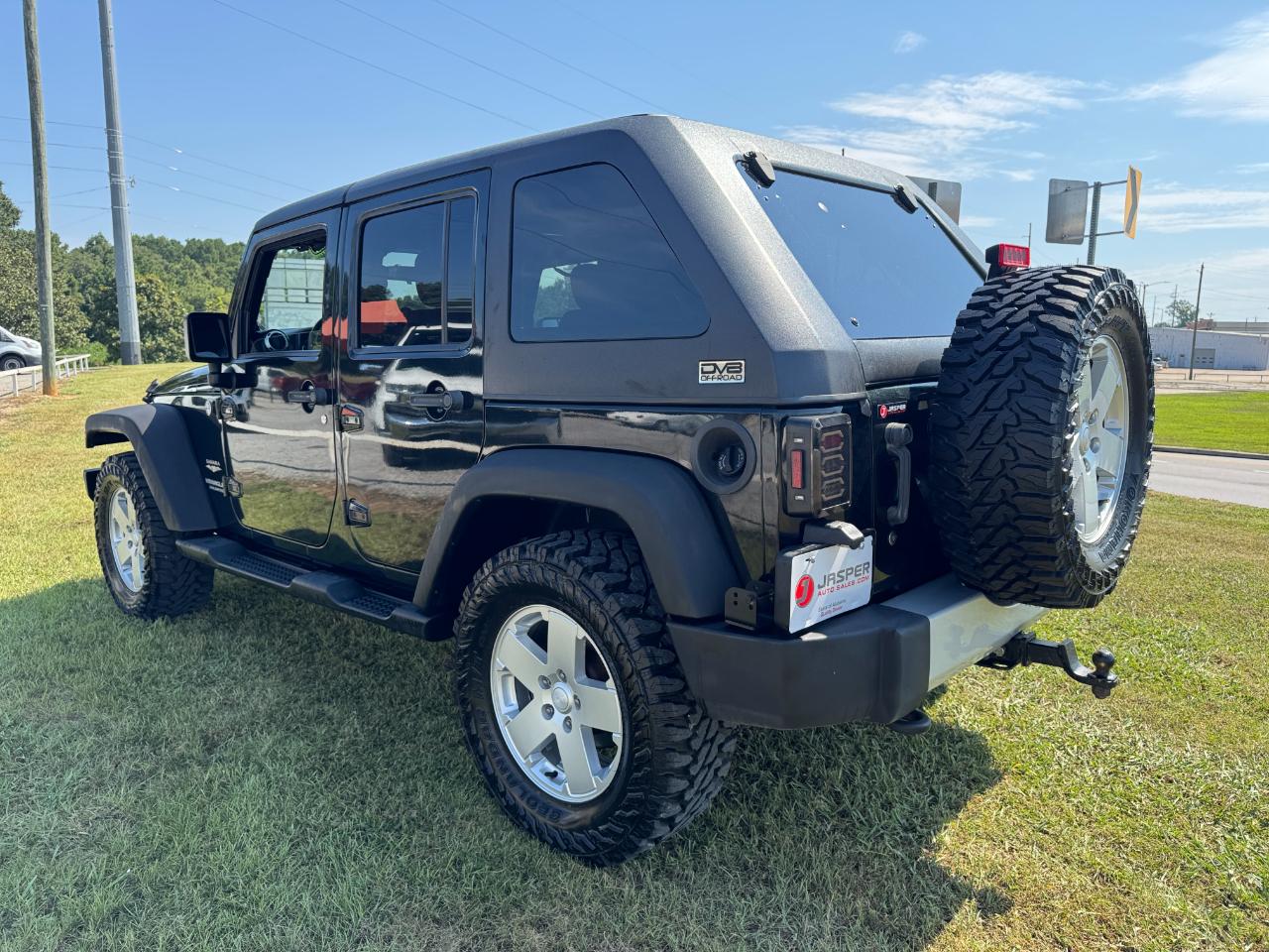 Jeep Wrangler Unlimited Sahara 4WD 2012