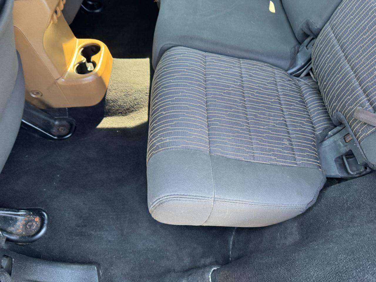 Jeep Wrangler Unlimited Sahara 4WD 2012