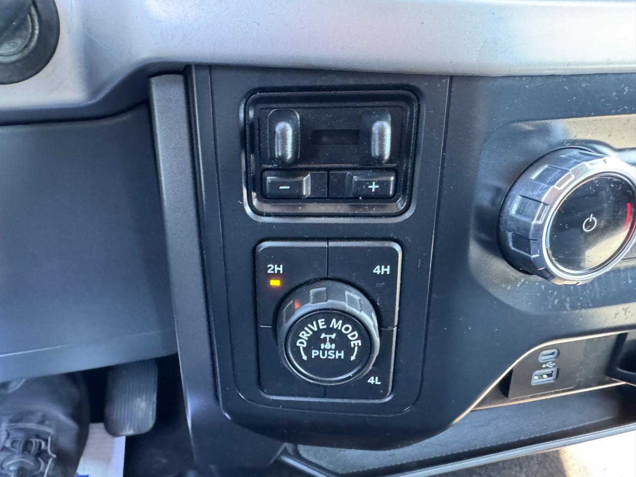 Ford F-150 XLT SuperCrew 5.5-ft. Bed 4WD 2022