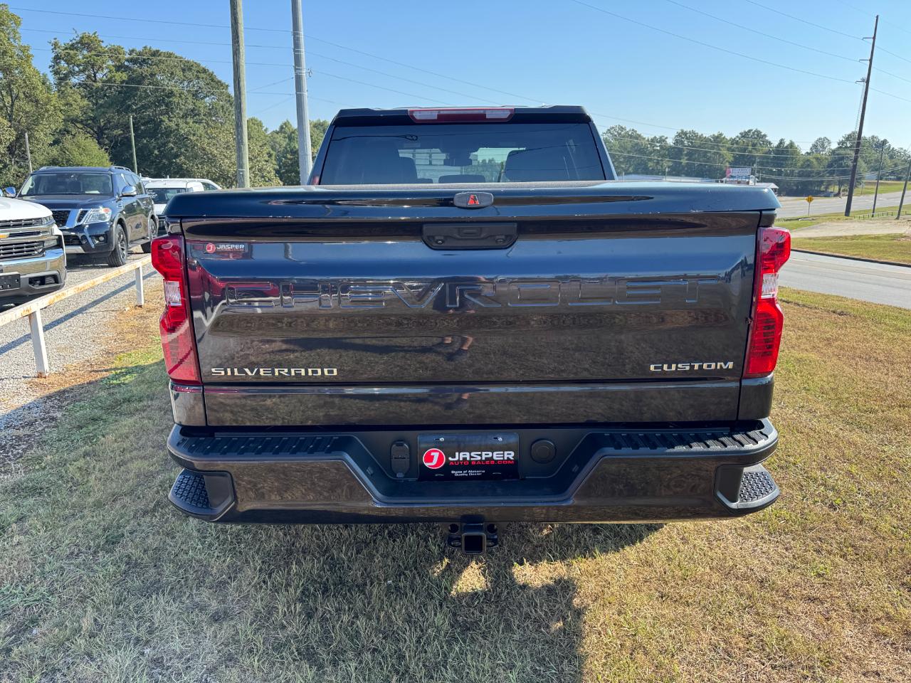 Chevrolet Silverado 1500 Custom Crew Cab 4WD 2023