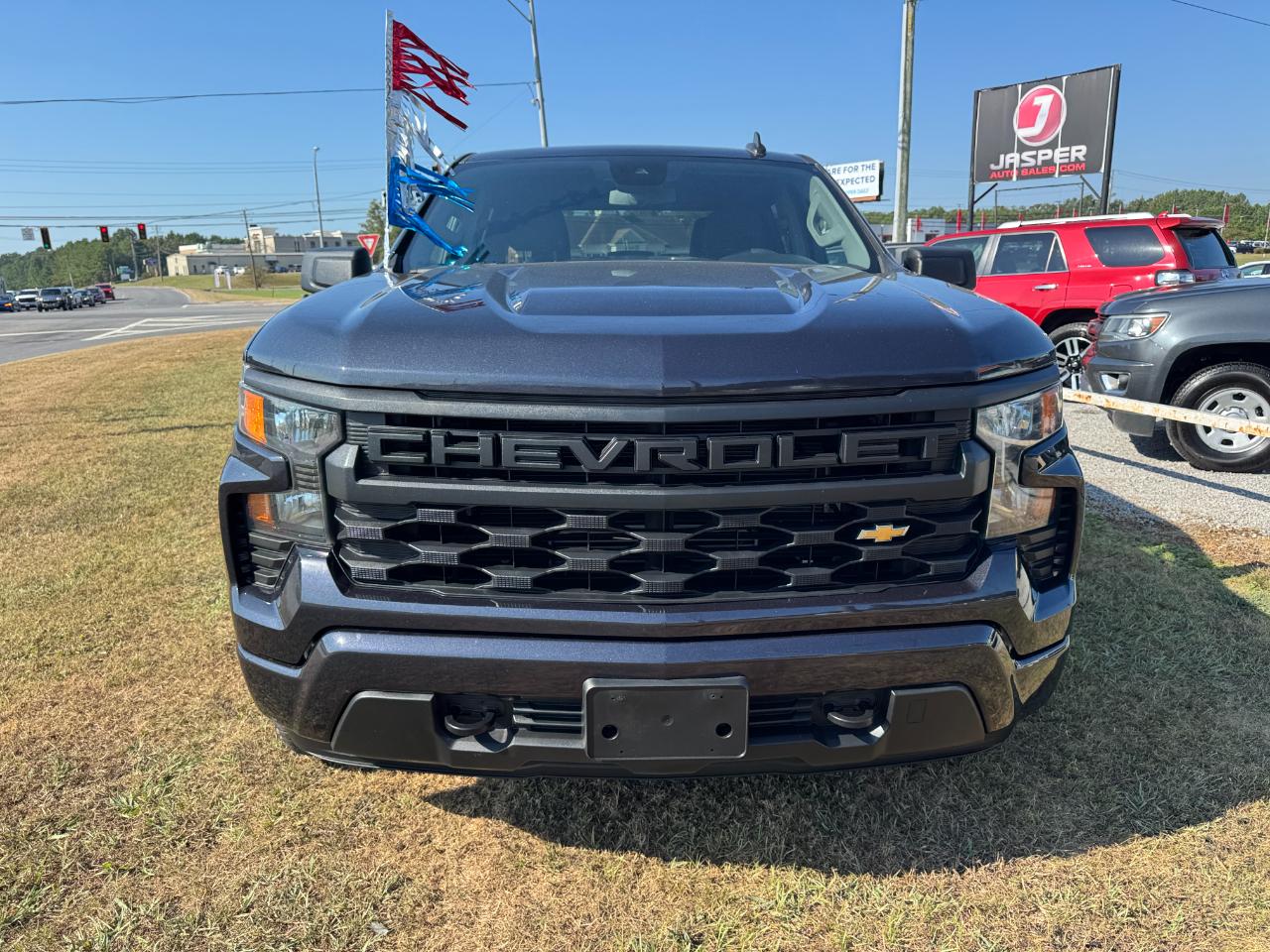 Chevrolet Silverado 1500 Custom Crew Cab 4WD 2023
