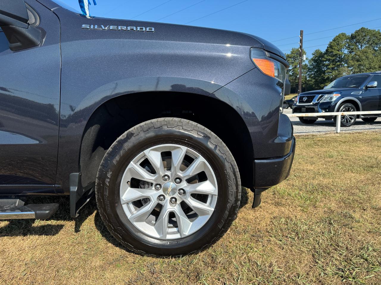 Chevrolet Silverado 1500 Custom Crew Cab 4WD 2023