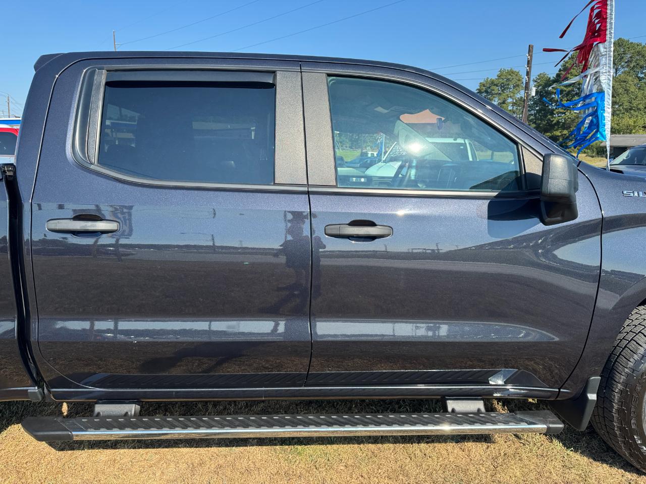 Chevrolet Silverado 1500 Custom Crew Cab 4WD 2023