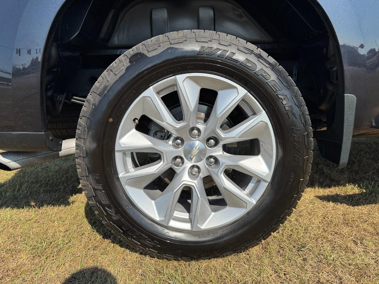 Chevrolet Silverado 1500 Custom Crew Cab 4WD 2023