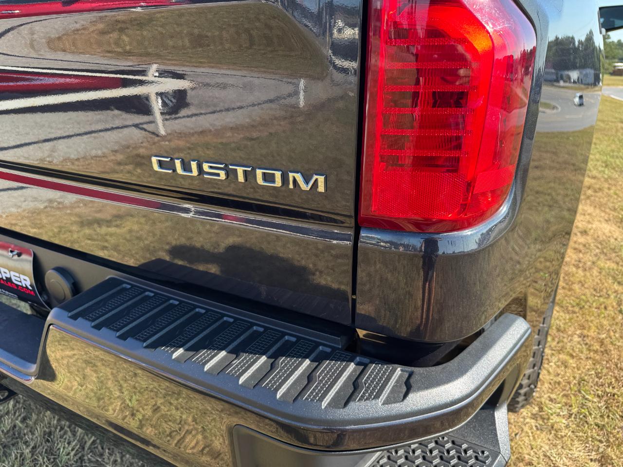 Chevrolet Silverado 1500 Custom Crew Cab 4WD 2023
