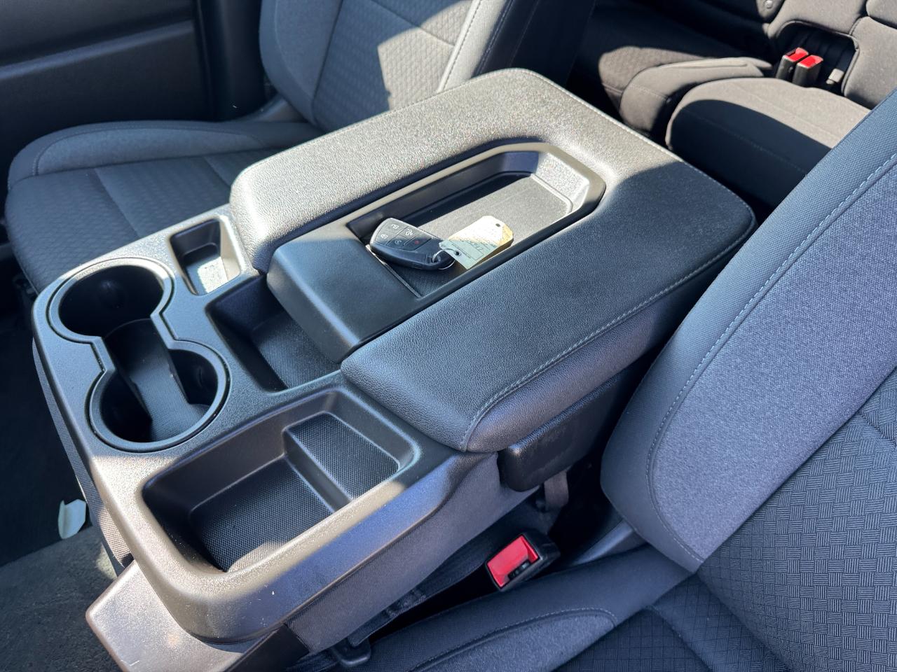 Chevrolet Silverado 1500 Custom Crew Cab 4WD 2023