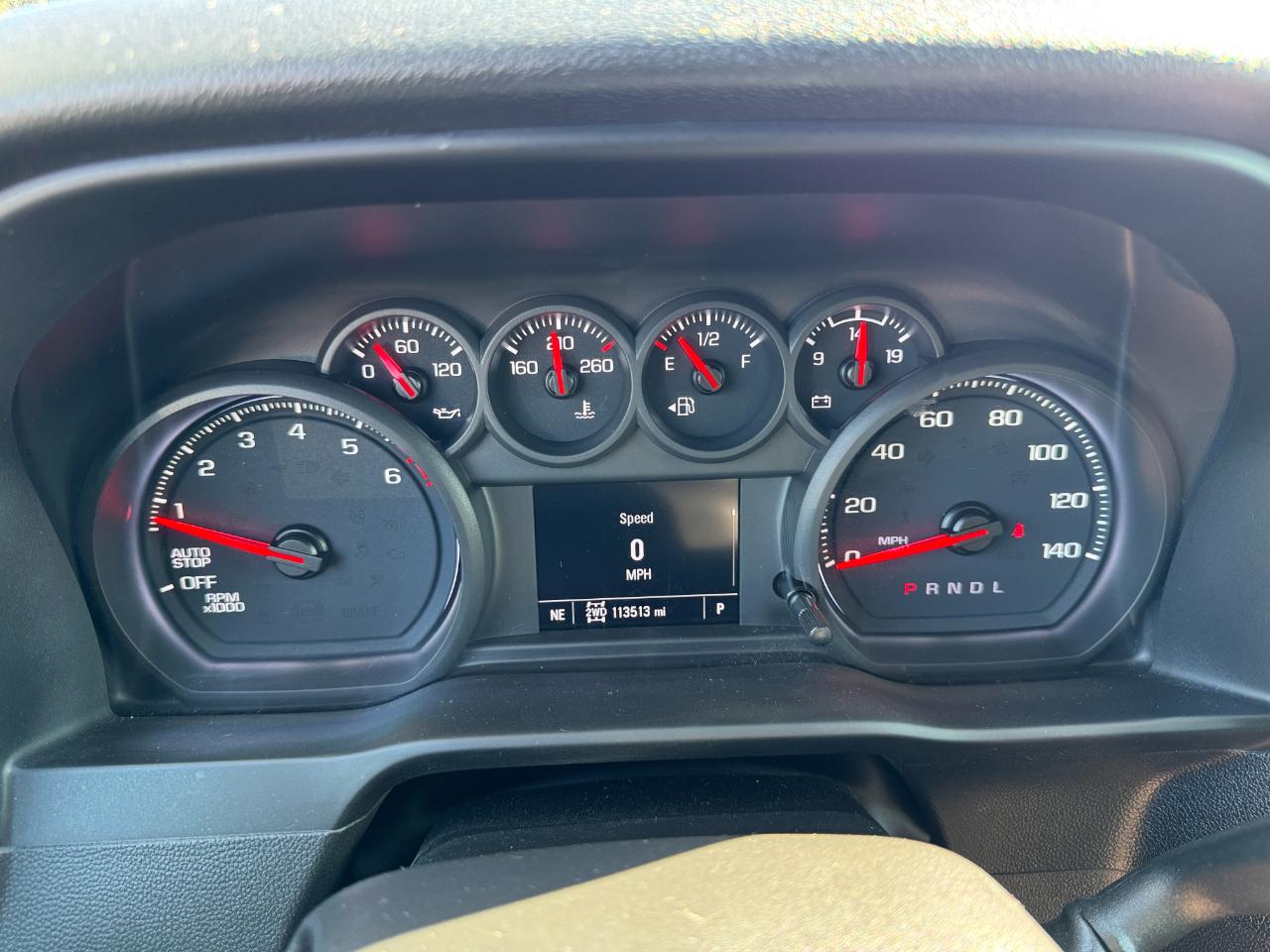 Chevrolet Silverado 1500 Custom Crew Cab 4WD 2023
