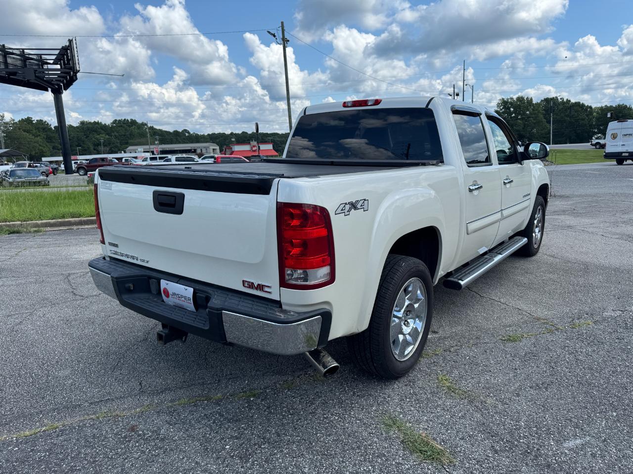 GMC Sierra 1500 SLT Crew Cab 4WD 2011