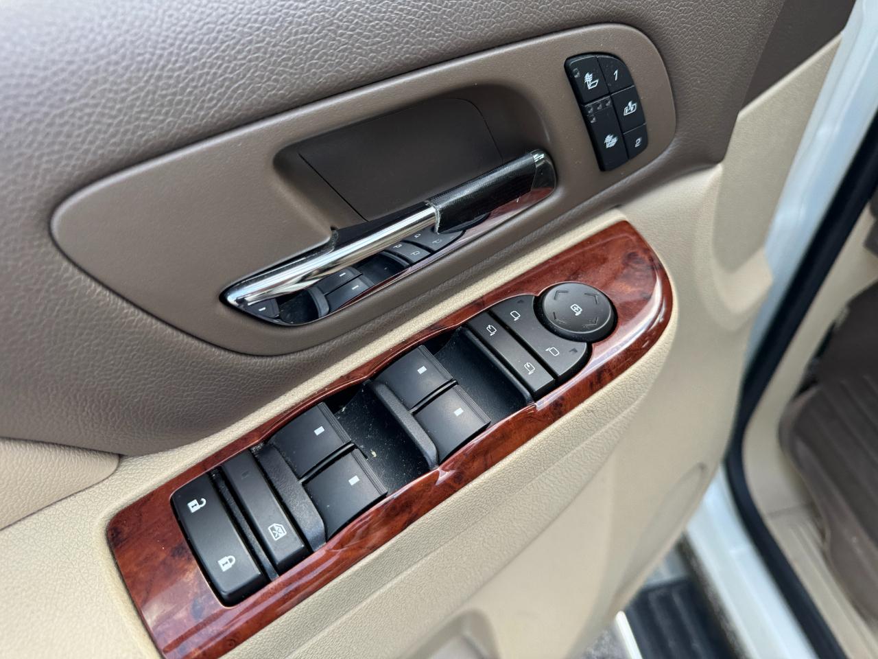 GMC Sierra 1500 SLT Crew Cab 4WD 2011